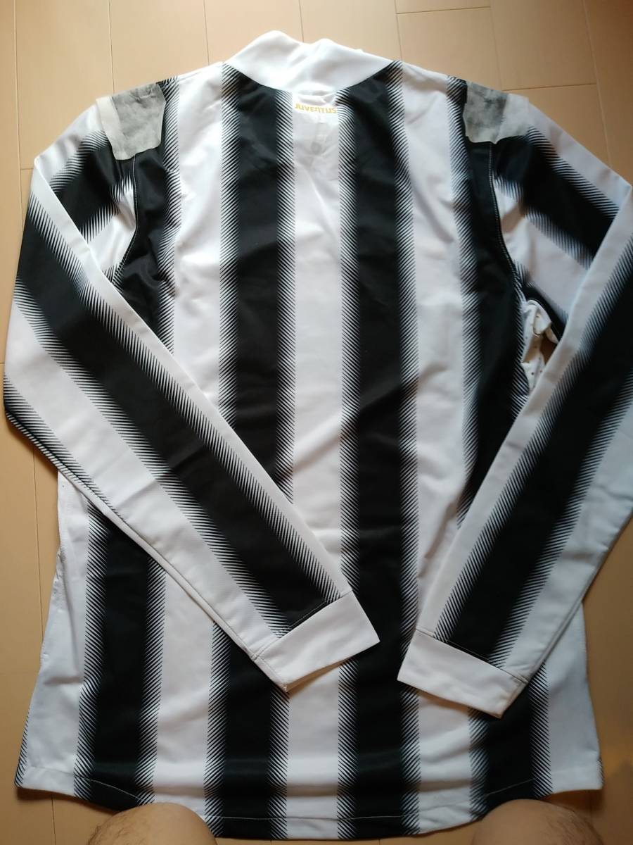 ユベントス Juventus Home ユニフォームショップ O.K.A Away ＆ 2011-2012 SIZE サッカーユニフォーム メンズ ユニフォーム ホワイト×ブラック XL L メルカリ