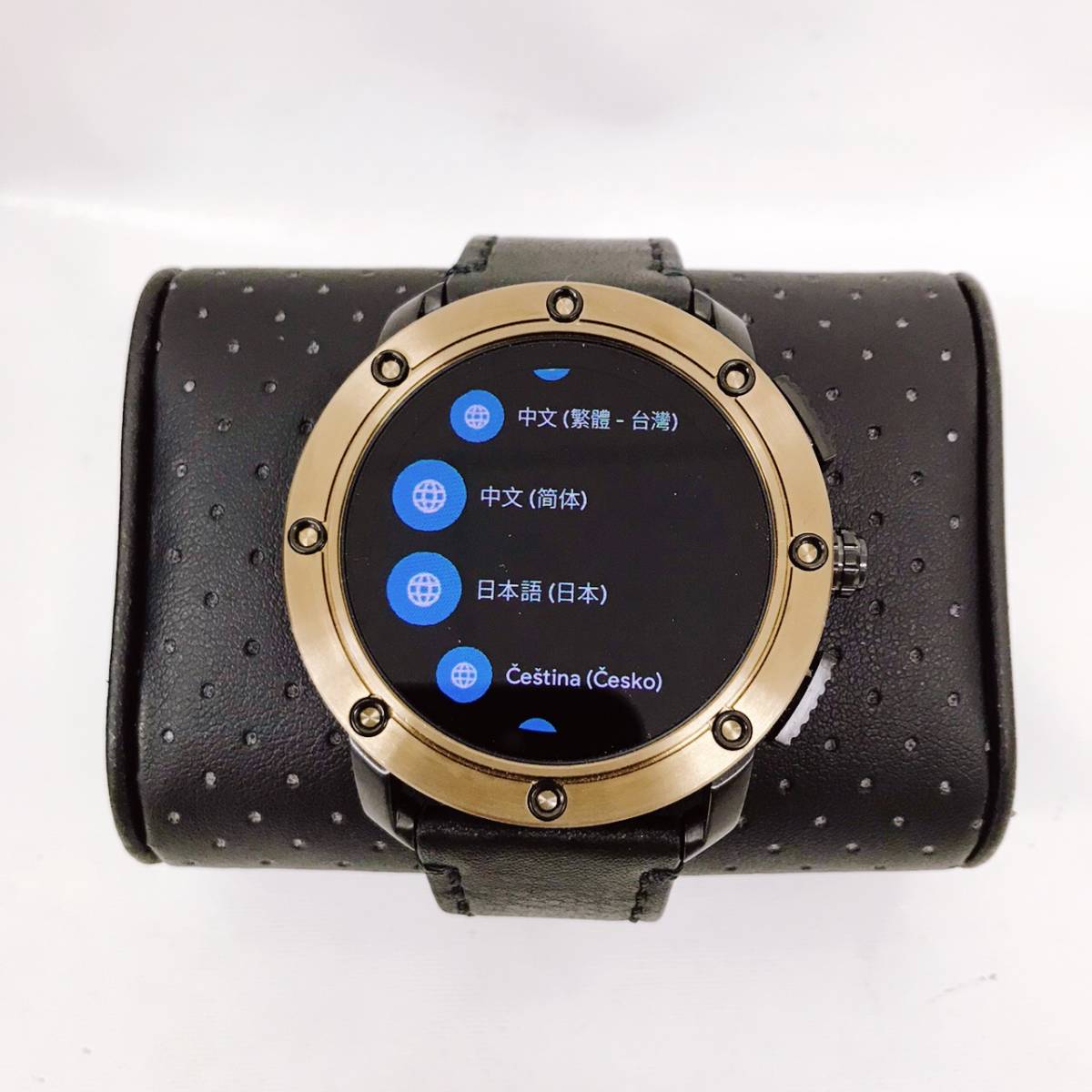 ディーゼルが独自の路線を極めた、最新のスマートウォッチを発表 