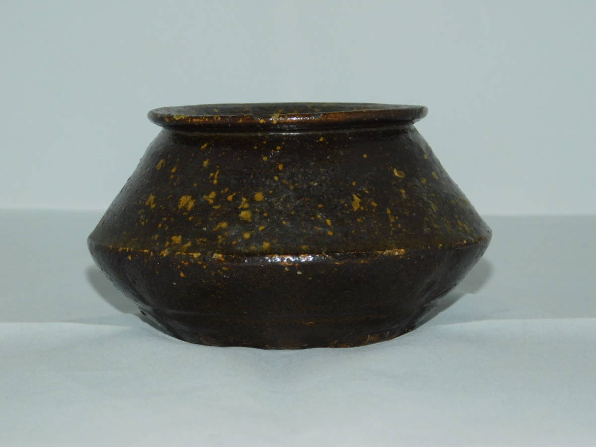 李朝 | - CE） 白磁小壺（1392–1897 入蘆花（ロカニイル） 壺 オンギ