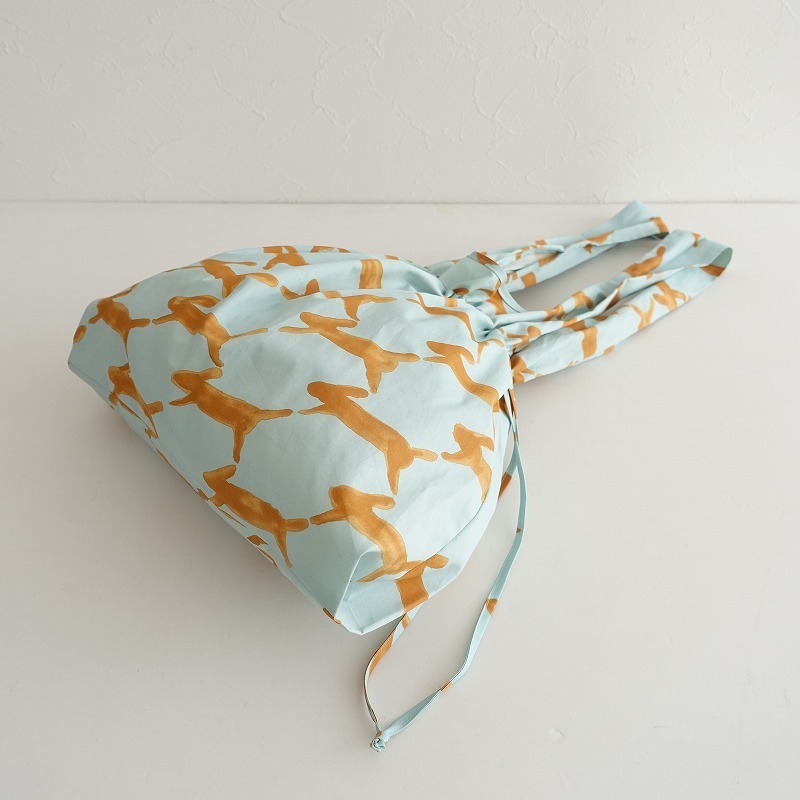 ミナペルホネンminaトレイ 新品 Run うさぎ