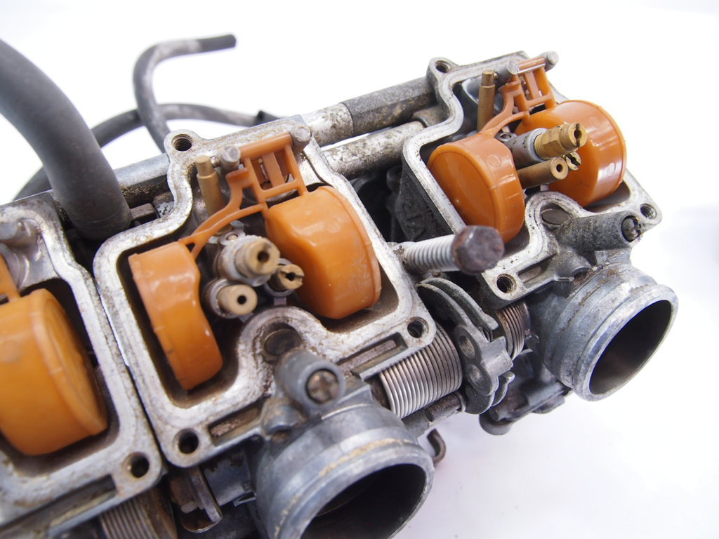 割れ無 ジェイドMC23純正キャブレター部品流用に CBR250RR.MC22 割れ無 ジェイドMC23純正キャブレター部品流用に CBR250RR.MC22