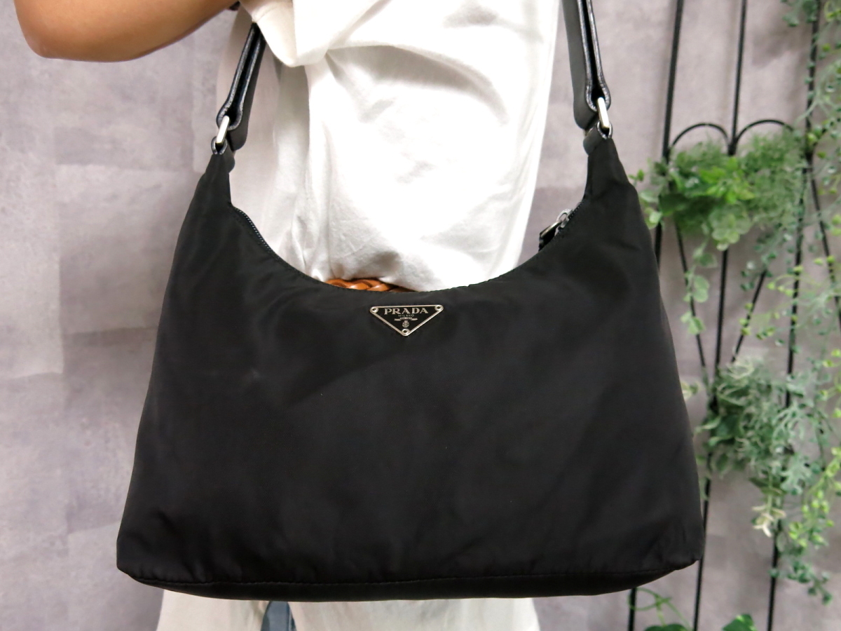 美品】PRADA プラダ リュックサック バックパック ポコノ 三角ロゴ 