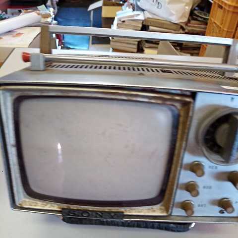 ソニー SONY 小型白黒ブラウン管テレビ MODEL 5－202 ジャンク品