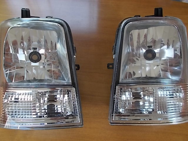  エブリイDA64Vヘッドライト左右セットH4バルブタイプ レベライザー付き(ヘッドライト)｜売買されたオークション情報、yahooの商品情報をアーカイブ公開 - オークファン スズキ用