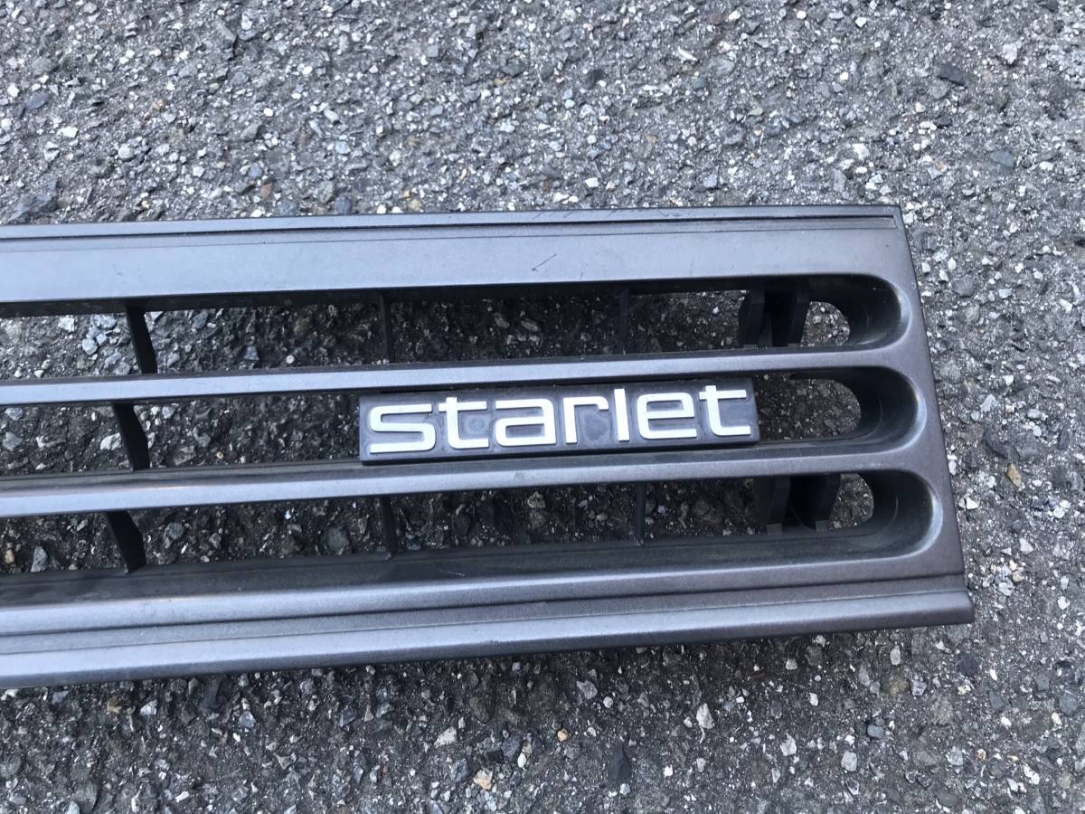 フロントグリル スターレット 後期 KP61 中期 ラジエーターグリル