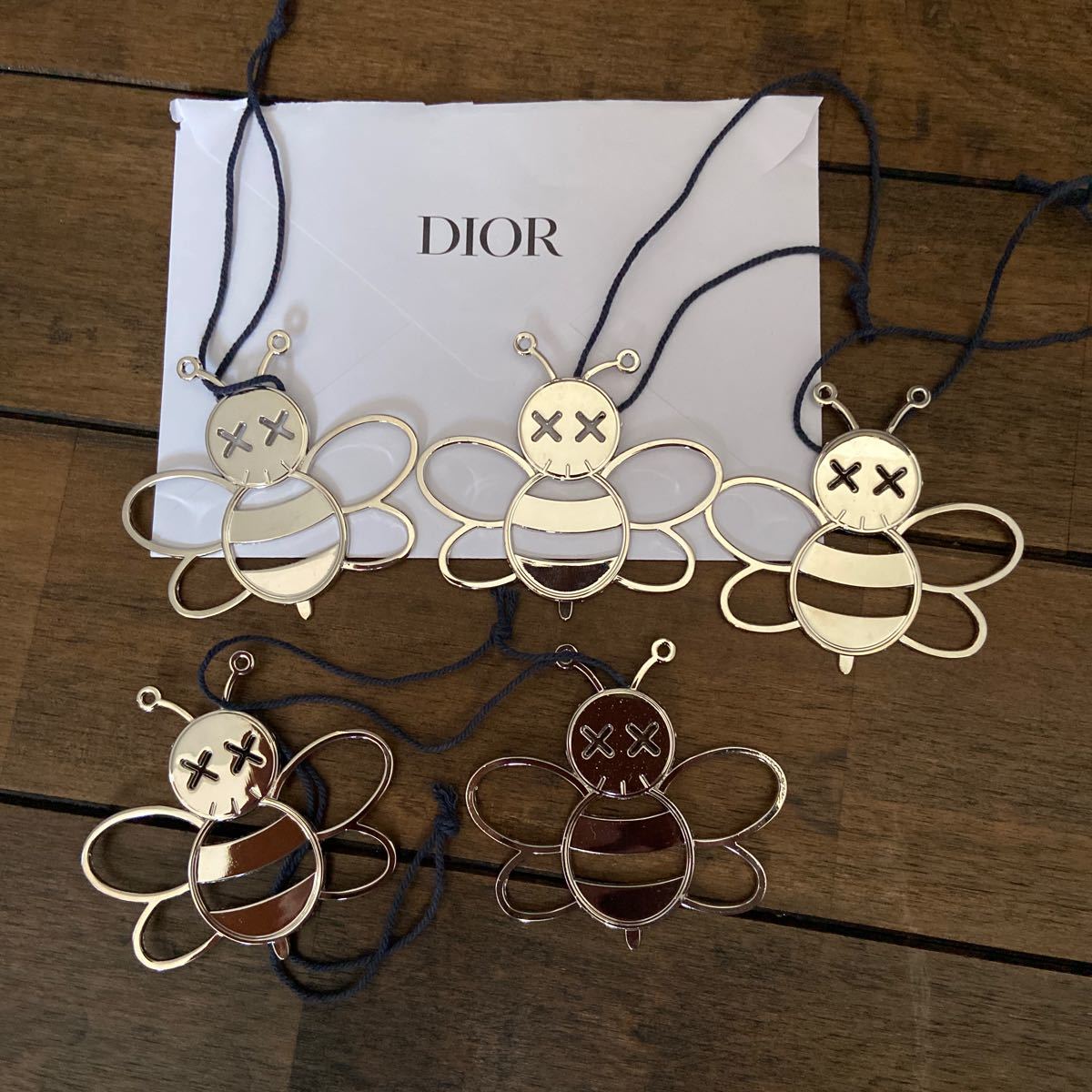 kaws 正規品非売品 DIOR チャーム 5個セット 封筒付き 【公式通販】