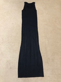 PLEATS PLEASE イッセイミヤケ ノースリーブ・ロングワンピース（黒