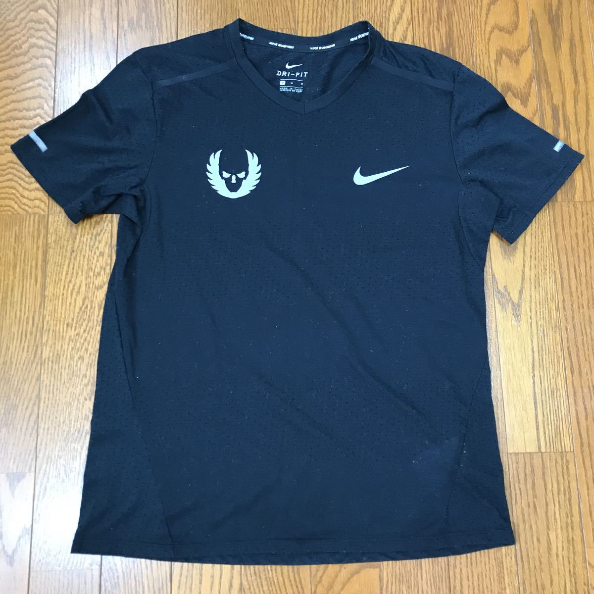 正規品，お買い得 ナイキ半袖ドライTシャツM黒オレゴンプロジェクト(半袖シャツ)｜売買されたオークション情報、yahooの商品情報をアーカイブ公開 - オークファン 半袖シャツ