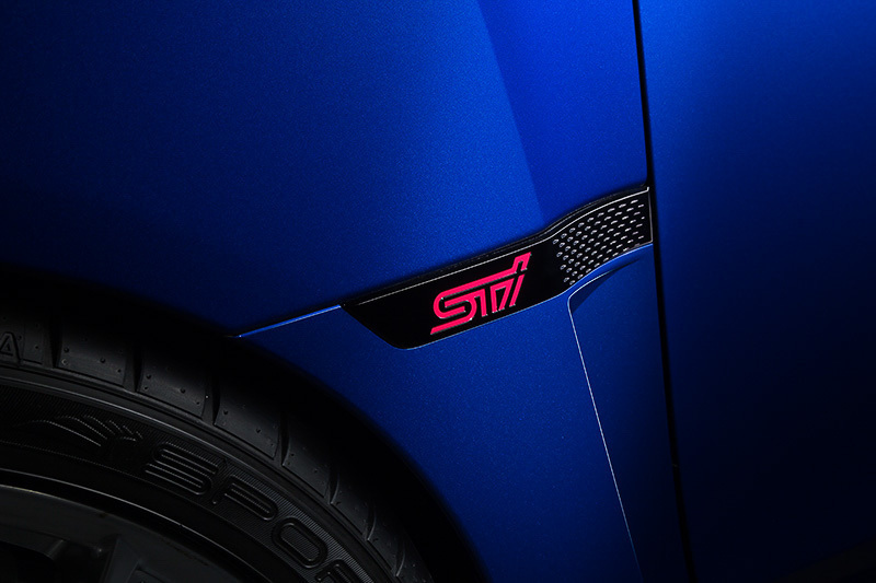 新品【ＳＵＢＡＲＵ・ＷＲＸ】ＳＴＩサイドガーニッシュ（ＴＹＰＥ ＲＡ-Ｒ用）