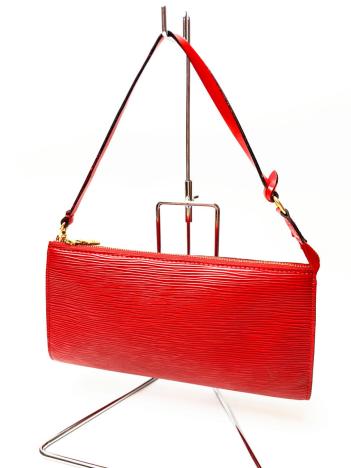 美品◇本物◇LOUIS VUITTON ルイヴィトンエピポシェット・アクセ