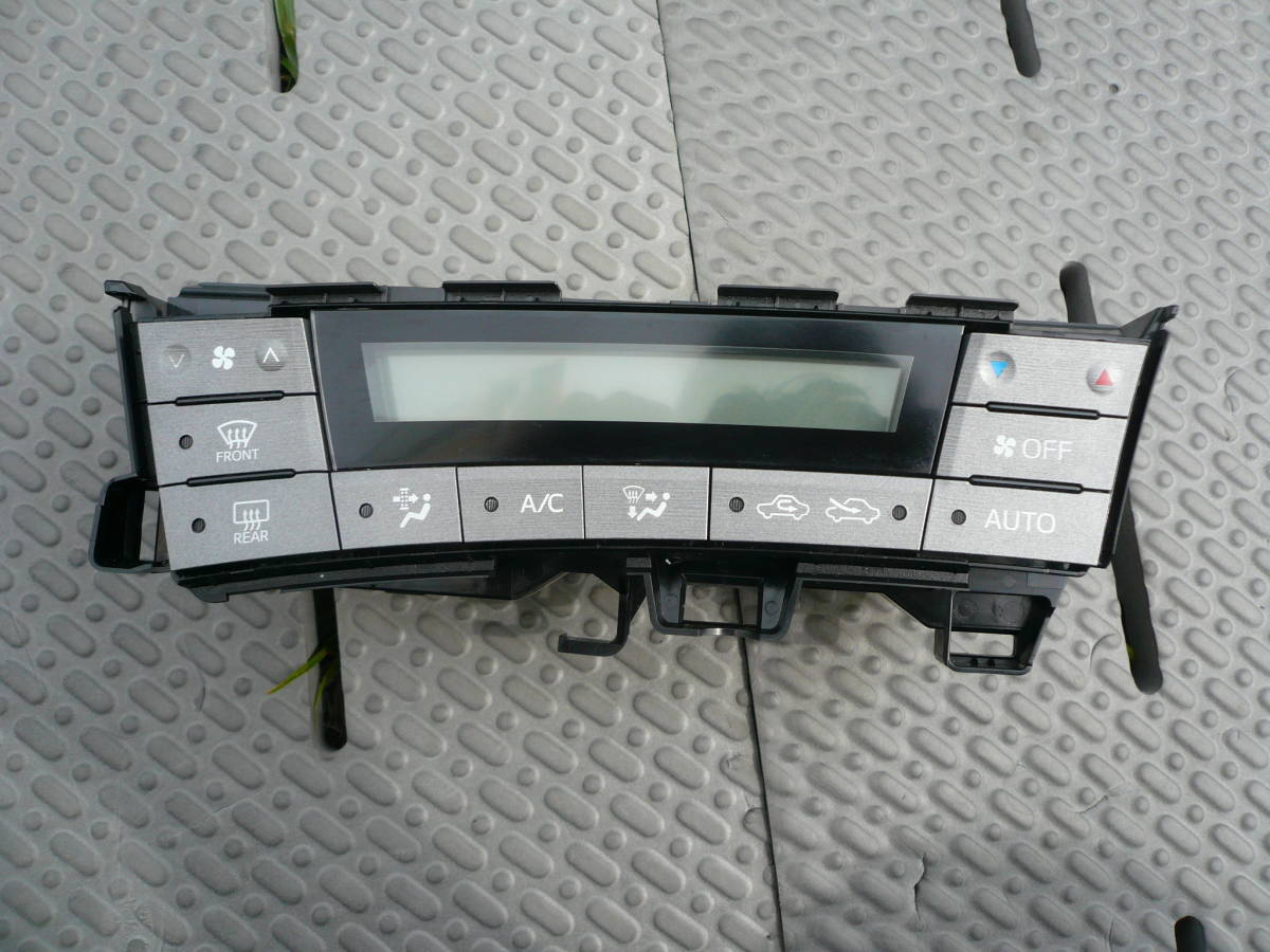 プリウス 後期 ZVW30 エアコンパネル エアコンスイッチ LED打ち換え 