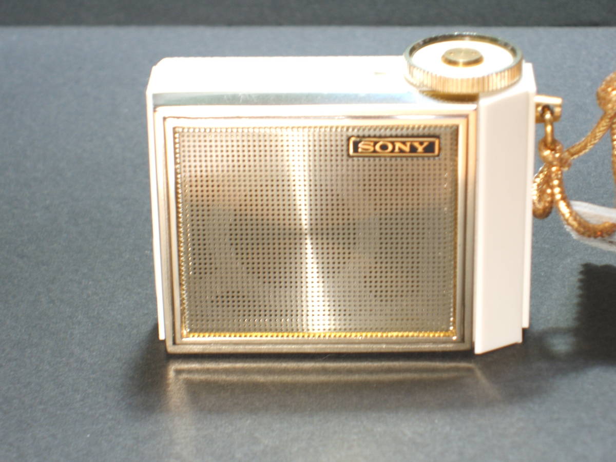 ソニー初期の超小型トランジスタラジオSONY 1R-81音質良好