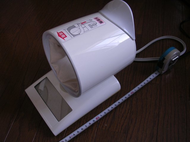 セール，得価 ES-P3000 テルモ電子血圧計 アームイン 腕挿入 らくらくスルー JUNK扱い(血圧計)｜売買されたオークション情報、yahooの商品情報をアーカイブ公開 - オークファン 血圧計