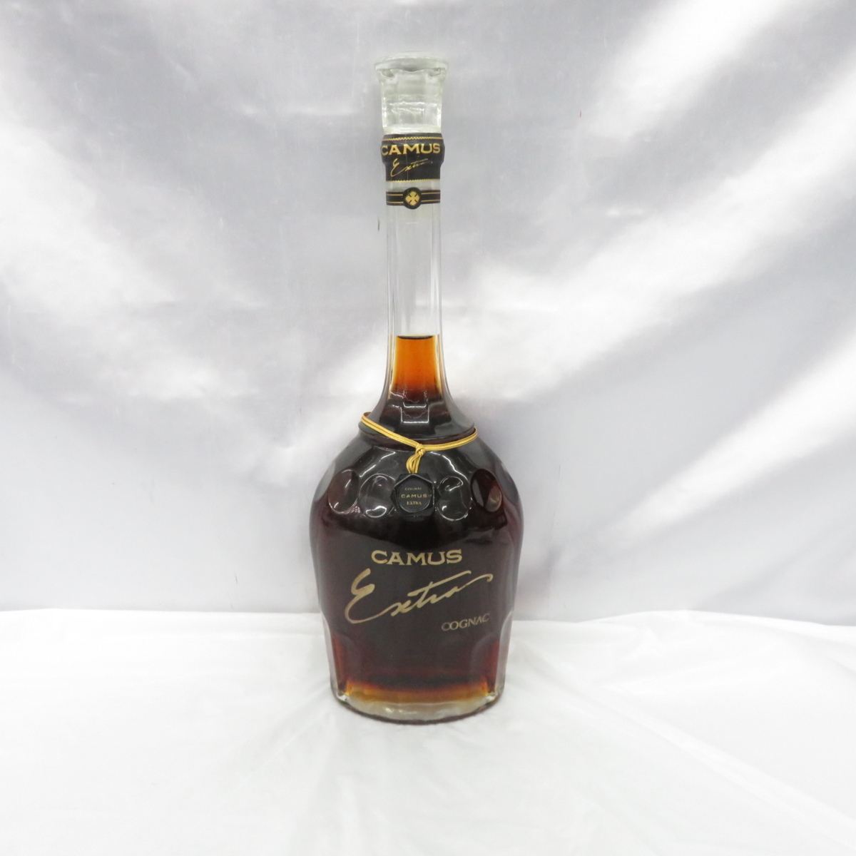  未開栓 CAMUS カミュ エクストラ ロングネック ブランデー 700ml 40% 10630455(カミュ)｜売買されたオークション情報、yahooの商品情報をアーカイブ公開 - オークファン コニャック