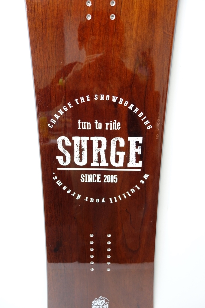 未使用 2018-2019年 SURGE サージ ミュージック MUSIC スノーボード 149cm