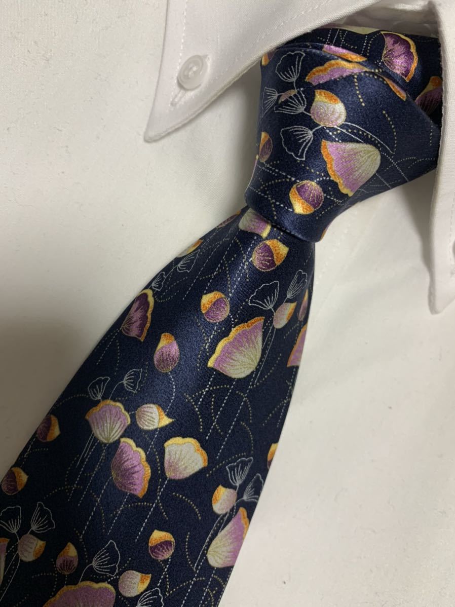 ほぼ Brioni ブリオーニ 花柄 ブランドネクタイ 0001 男性用 売買されたオークション情報 Yahooの商品情報をアーカイブ公開 オークファン Aucfan Com