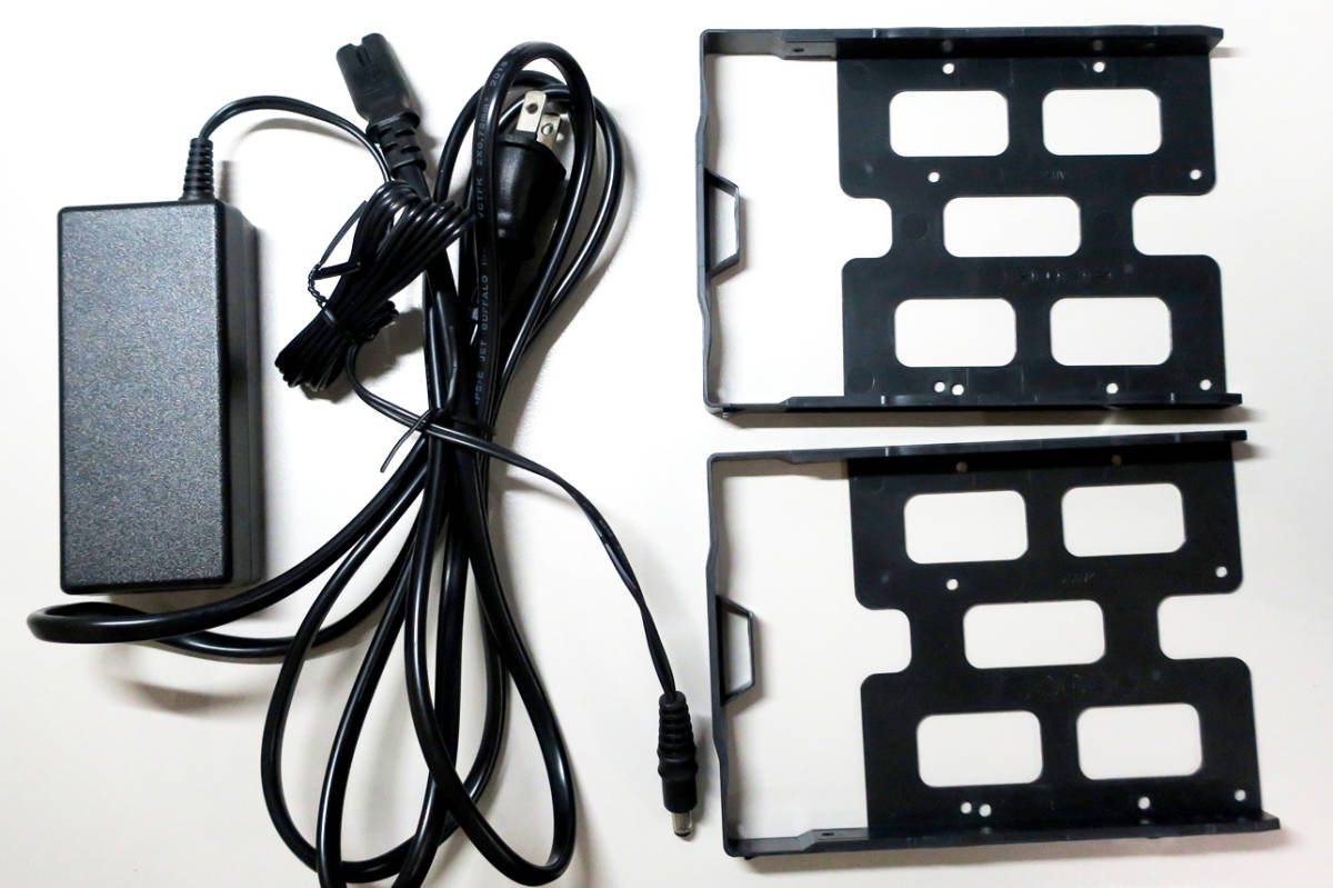 Buffalo NAS LinkStation LS220D 0 Desktop 1 - Bay LS220DE-EU 220D 