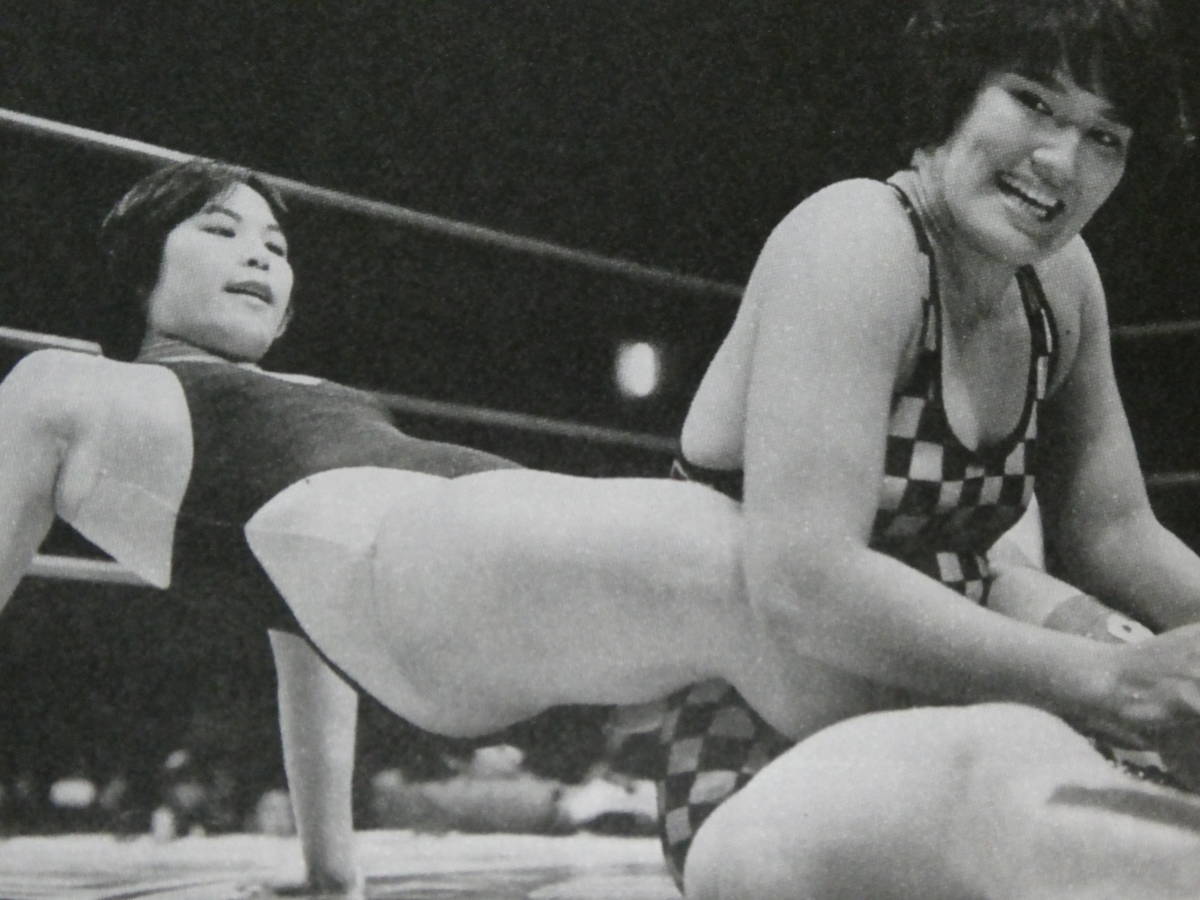 【定番，定番人気】 週刊ゴング1986年2月6日号 全日本女子プロレス熊谷大会 デビル雅美VS立野記代 小倉由美＆永堀一恵VS永友香奈子＆小松美加(格闘技、プロレス)｜売買されたオークション情報、yahooの商品情報 格闘技、プロレス