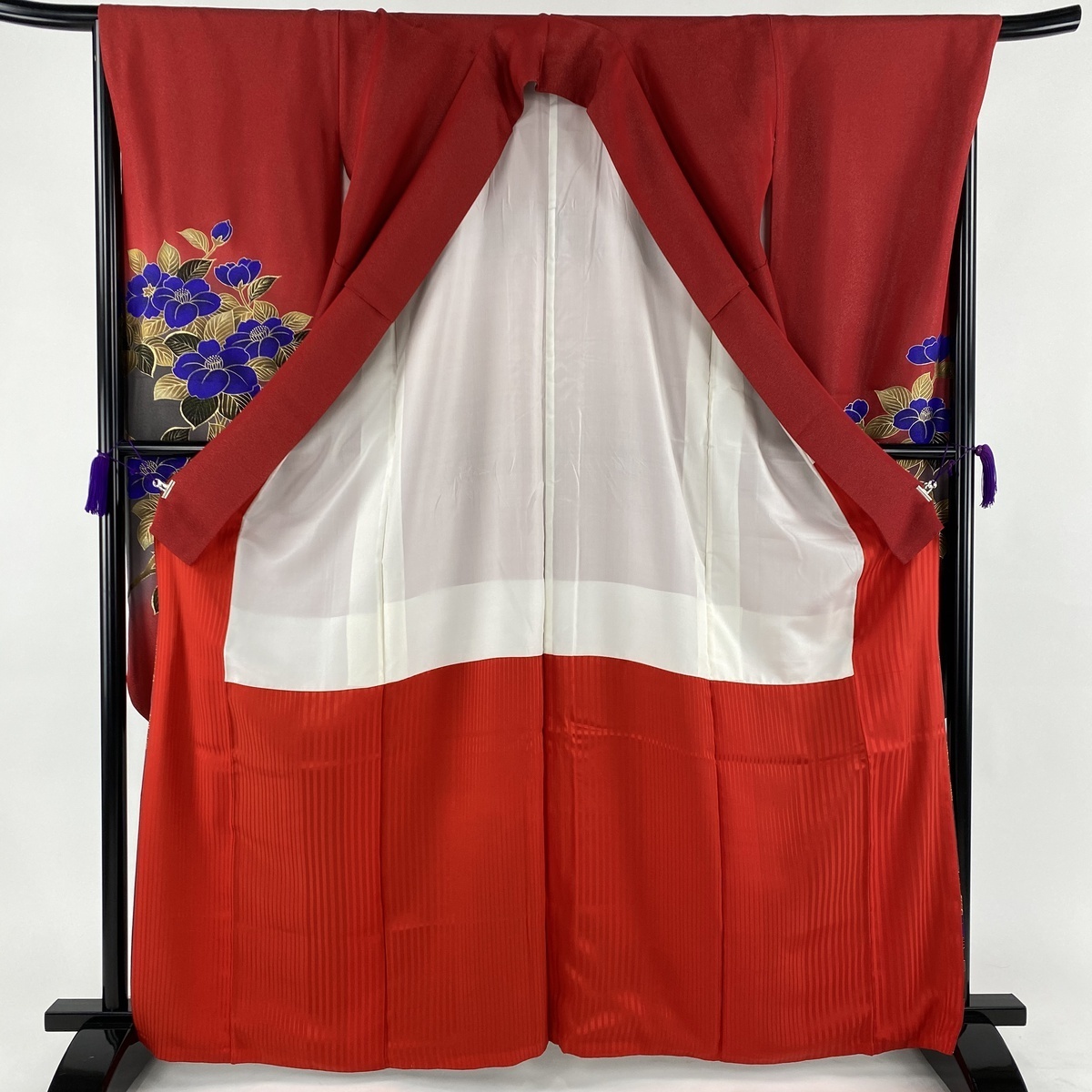 振袖 名品 椿 金通し 金彩 赤 袷 身丈165.5cm 裄丈67cm M 正絹 【中古】
