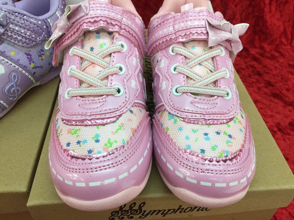 28 938 Aq スニーカー 運動靴 0cm 女の子 可愛いキッズシューズ 子供靴 2点セット 百貨店取扱いブランド シンフォニック cm 売買されたオークション情報 Yahooの商品情報をアーカイブ公開 オークファン Aucfan Com 28 938 Aq スニーカー 運動靴 0cm 女の子 可愛いキッズシューズ 子供靴 2点セット 百貨店取扱いブランド シンフォニック cm 売買されたオークション情報 Yahooの商品情報をアーカイブ公開 オークファン Aucfan Com