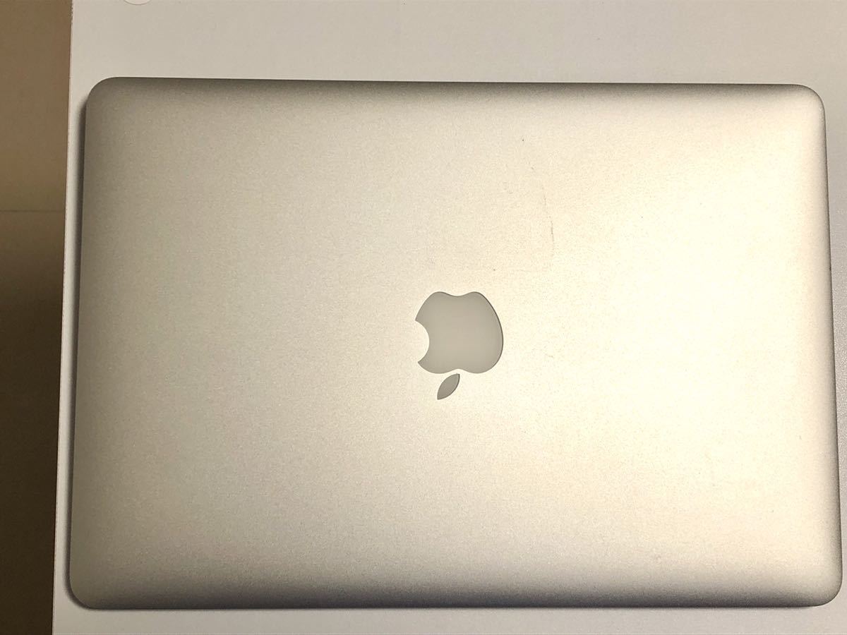 MacBook Air 2017、少し使用感があり MacBook Air TechセールでM2 11インチ