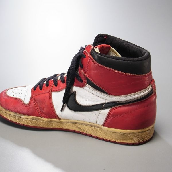 MB4557*ナイキ/NIKE*94年復刻/エアジョーダン1シカゴ/AIR JORDAN 1