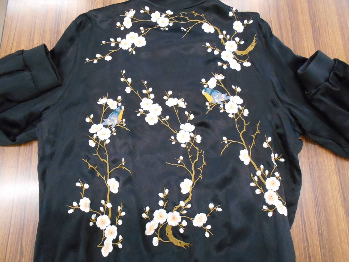 新品 ザラ ZARA 黒 ブラック サテン 梅 鶯 刺繍 和柄 ジャンパー 