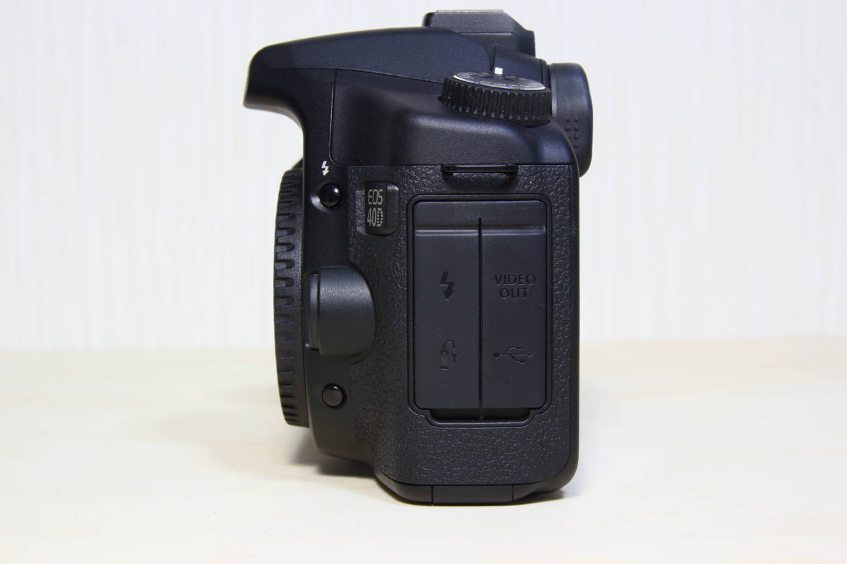 EOS Kiss 40D ボディ CANON シャッター回数1500回 X4 EF-S18-55 IS 