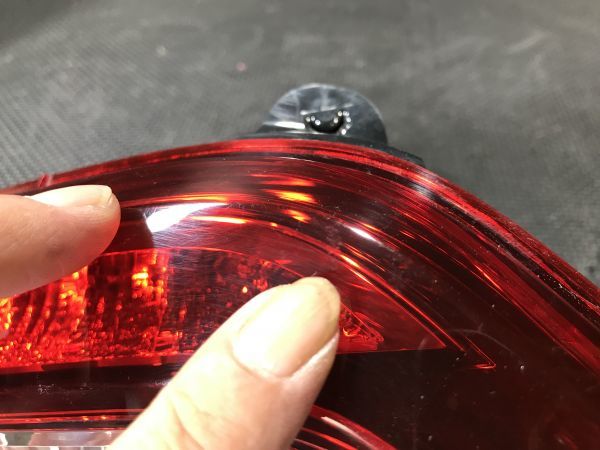 ★送料無料★27T007 レガシィ アウトバック BS 左テールライト 内側_3