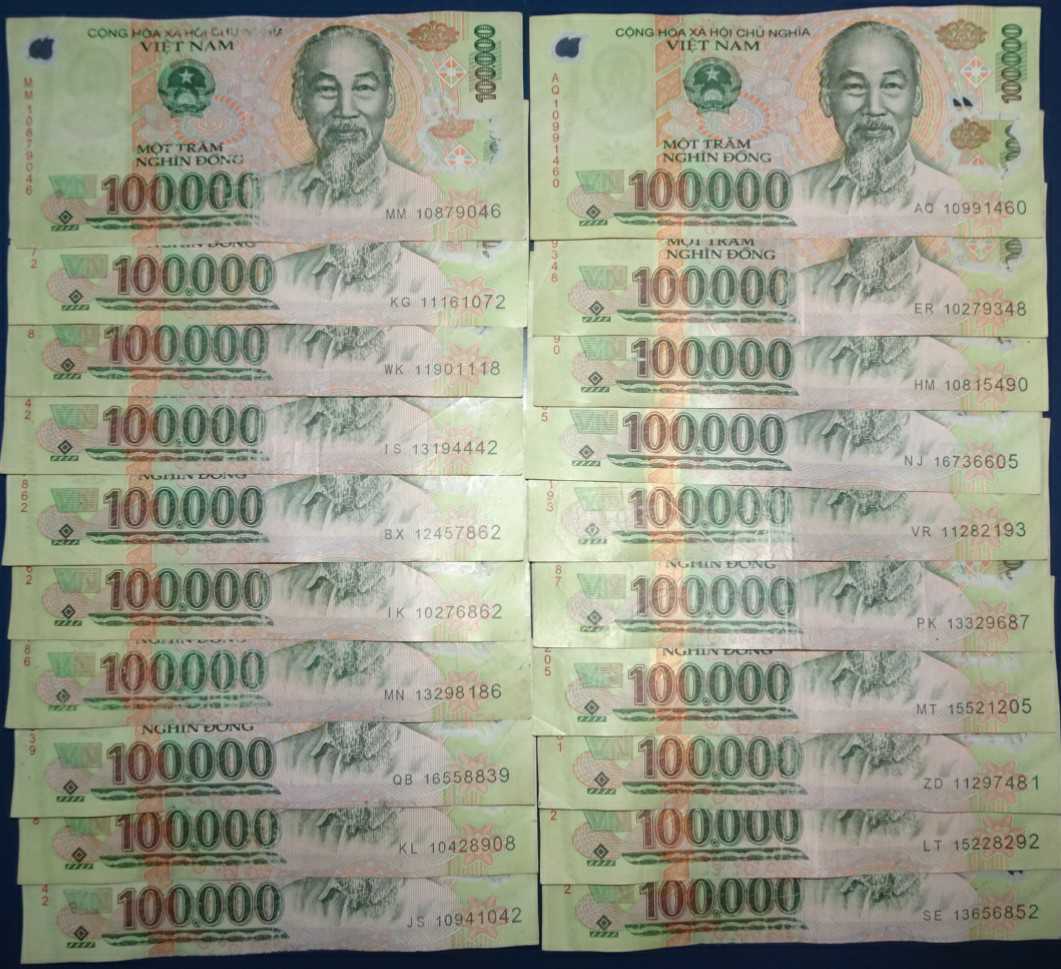 即決】ベトナム紙幣 10万ドン紙幣20枚(200万ドン) ベトナムドン 紙幣