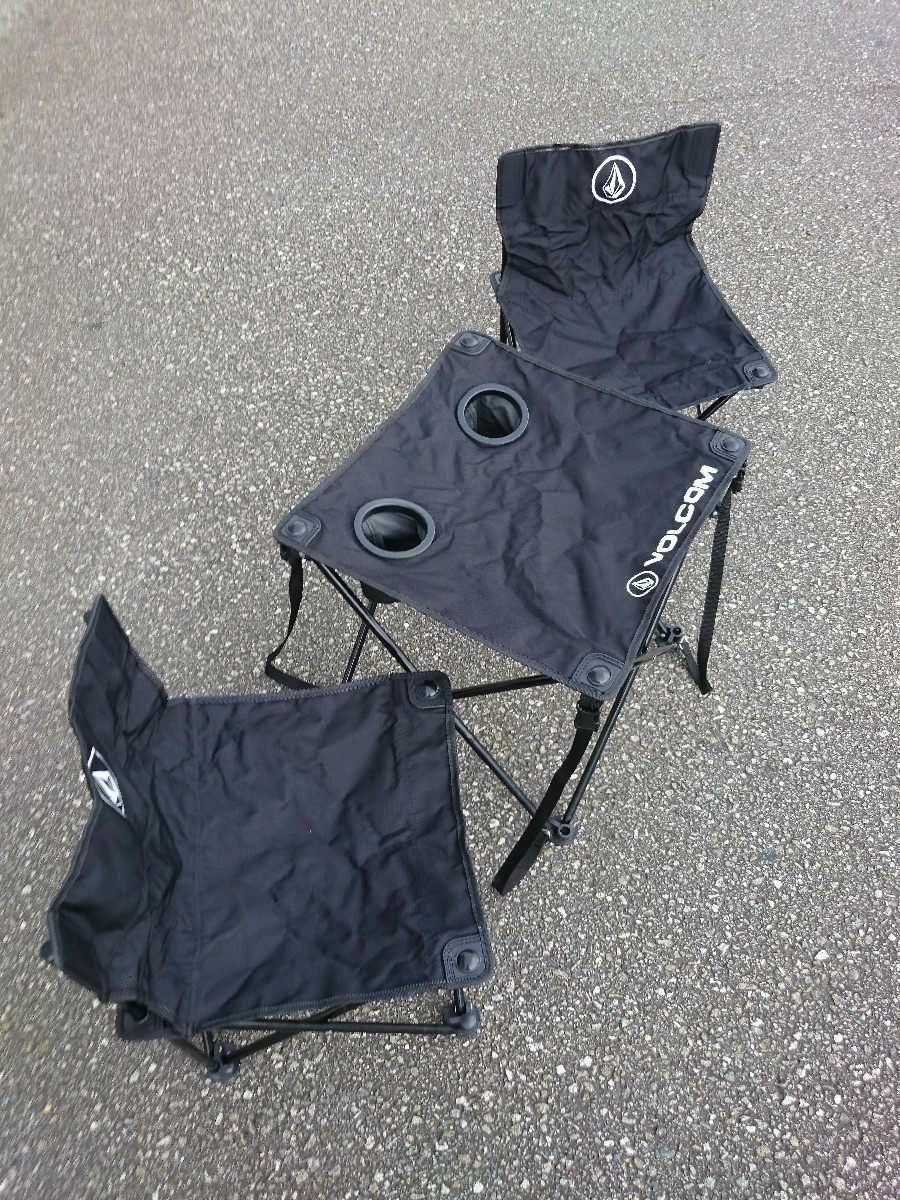 人気，新作 VOLCOM ヴォルコム/折り畳み テーブルとチェア/2人用/ナイロン/収納袋有/D67118JB(テーブル・チェアセット)｜売買されたオークション情報、yahooの商品情報をアーカイブ公開 - オークファン テーブル・チェアセット