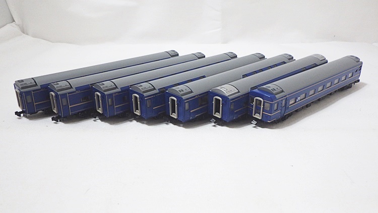 JR TOMIX 24系25形 再生産(N) 特急寝台客車（なは）基本セット(8両 0