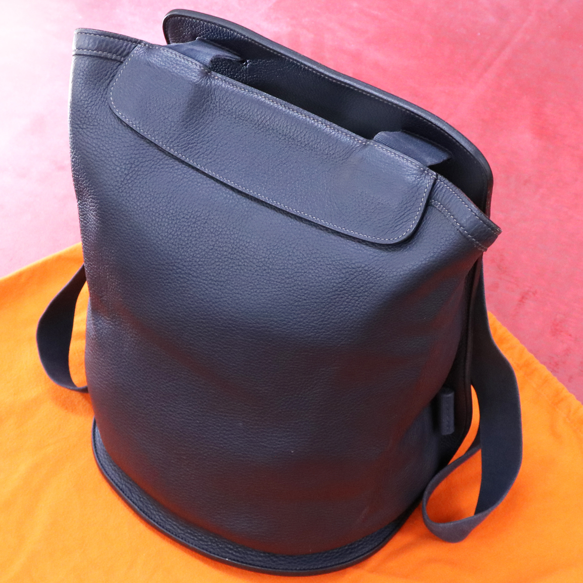 本物 エルメス 最高級一枚革 ヴォークリスペ トゴ メンズレザーバックパック リュックサック デイバッグ 保存袋付 Hermes かばん バッグ 売買されたオークション情報 Yahooの商品情報をアーカイブ公開 オークファン Aucfan Com