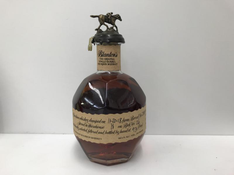 セール，人気 s.n24 未開栓 Blanton's SINGLE BARREL ブラントン シングル バレル 2018 750ml バーボン ウイスキー 古酒(バーボン)｜売買されたオークション情報、yahooの商品情報をアーカイブ公開 - オークファン バーボン