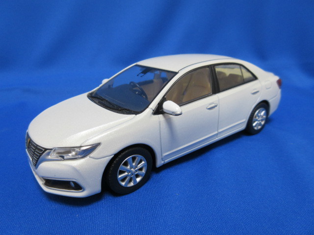 PREMIO トヨタ 1⁄30 非売品 カラーサンプル カラーサンプルミニカー