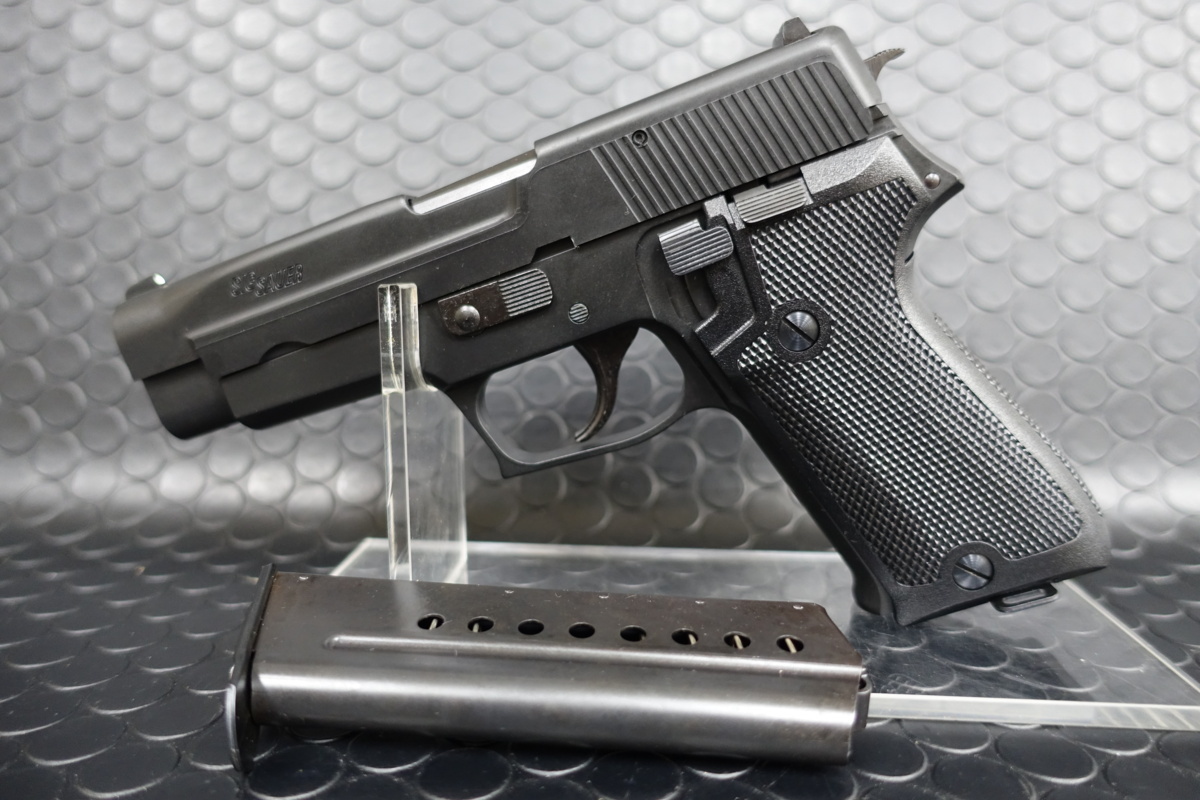 SIG P220 SAUER TANAKA | – Commercial タナカ &frasl; 買ってみたのを開けて出し コマーシャル 9mm拳銃 HW シグ 実銃とほぼ同じ重さ レビュー#169