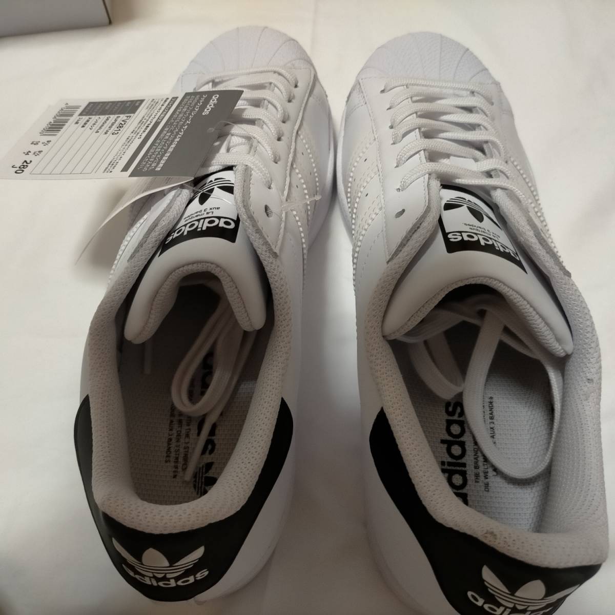  adidas U SUPERSTAR ホワイト 28.0cm FV2813(28.0cm)｜売買されたオークション情報、yahooの商品情報をアーカイブ公開 - オークファン 28.0cm