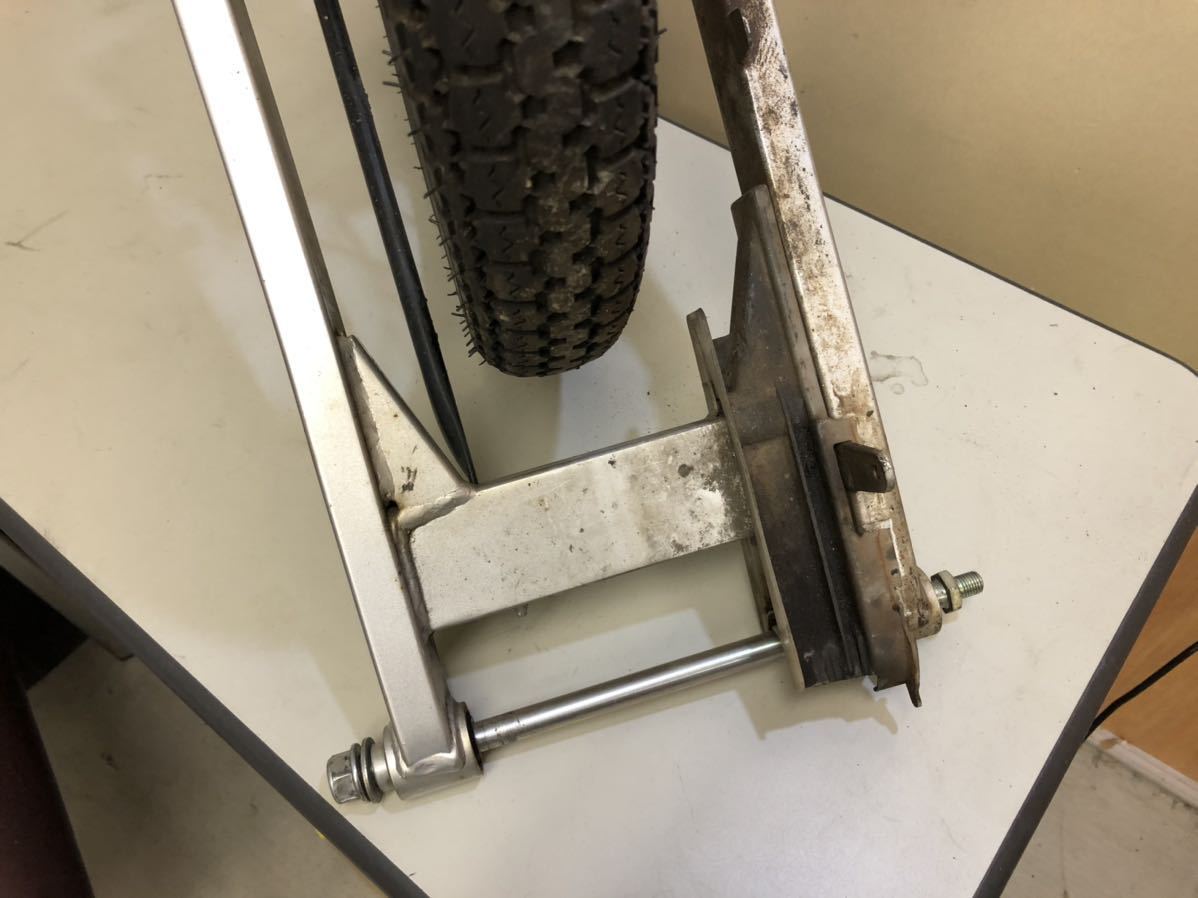 スーパーカブ スイングアーム　ホイール付き！タイヤバリ山_4
