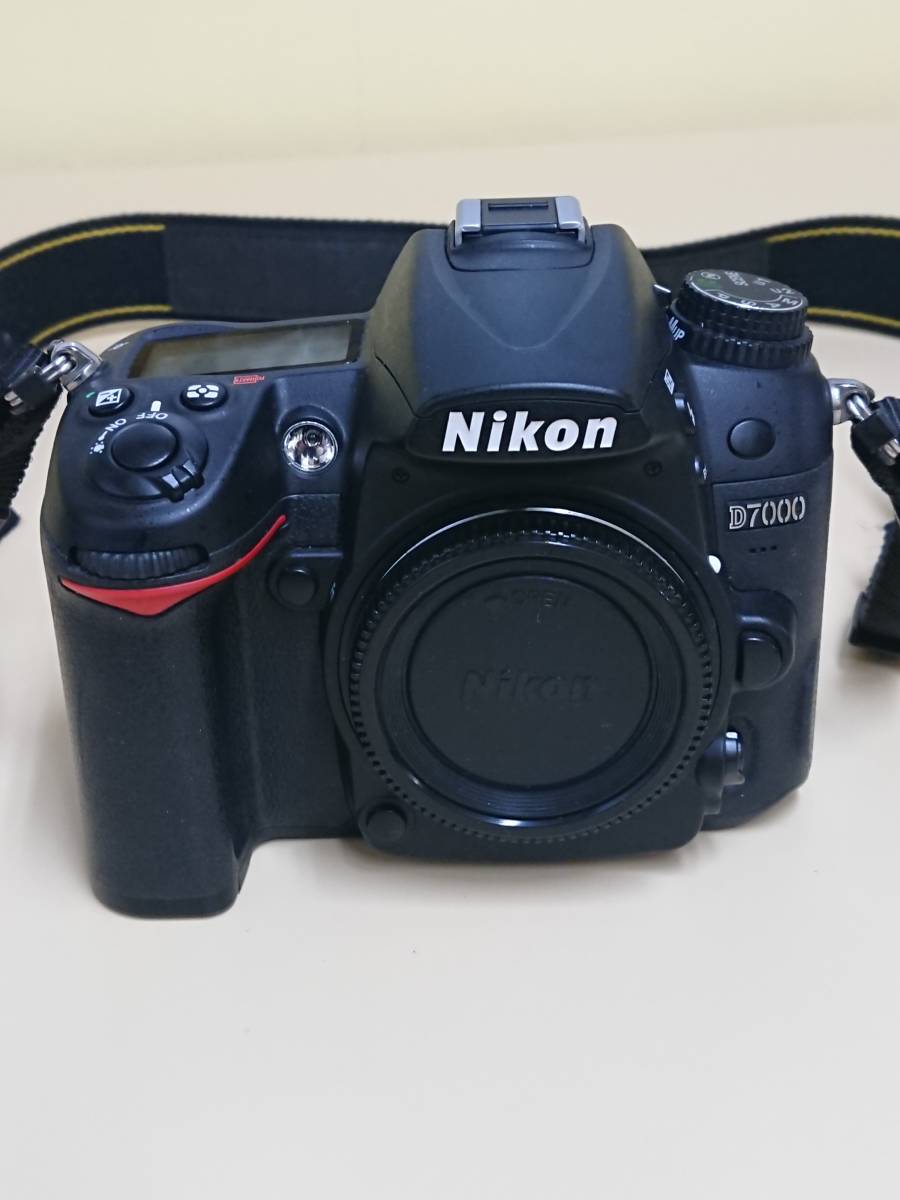 ○ショット数少！○【Nikon ニコン】D7000 ボディ デジタル一眼カメラ