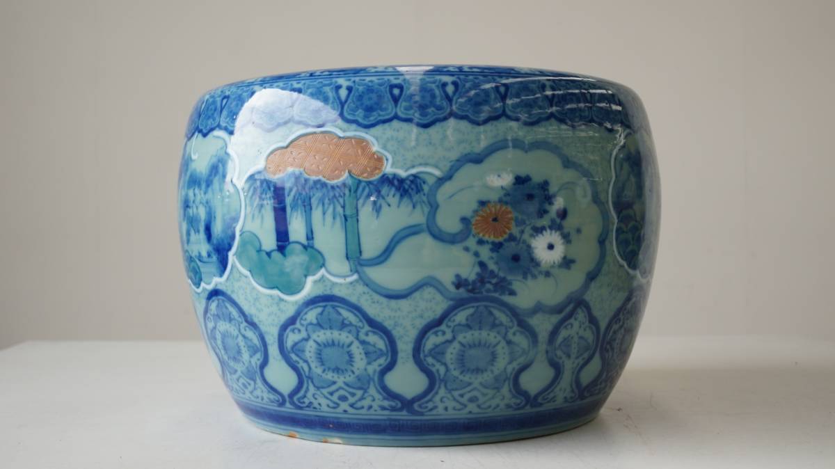 伊万里の火鉢 水弾きの技法を使った希少品 伊万里火鉢【公式通販】