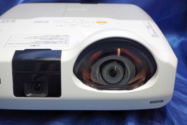 ☆輝度3000lm/112h・0h☆ EPSON/エプソン 液晶プロジェクター ☆EB