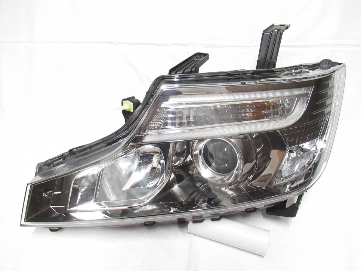 ☆即決☆美品☆ クールスピリット ☆ RK 後期 ステップワゴン 左 HID