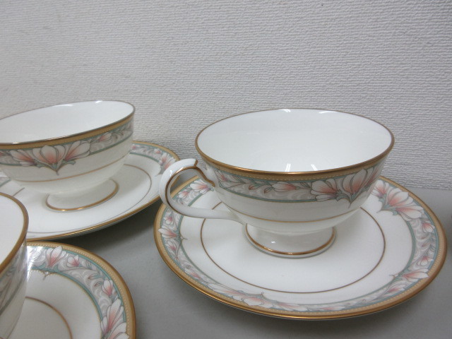 新品未使用の正規品を購入 【未使用】 Noritake ノリタケ CHARLOTTE