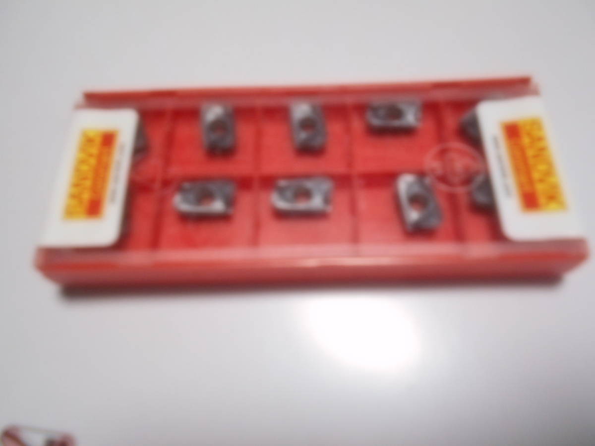 100%新品，人気セール サンドビックチップ Ｒ390-11 Ｔ3 20E-PM 1130 = 1箱 10個(フライス盤)｜売買されたオークション情報、yahooの商品情報をアーカイブ公開 - オークファン 鉄工用