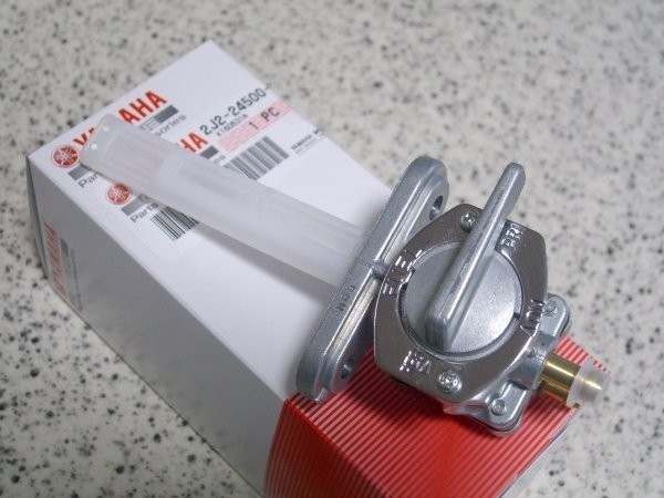 新作登場，定番人気 2J2-24500-01 フユエルコツクアセンブリ1 3/純正 SR400 燃料コック '78 '09キャブ車用(ヤマハ用)｜売買されたオークション情報、yahooの商品情報をアーカイブ公開 - オークファン ヤマハ用