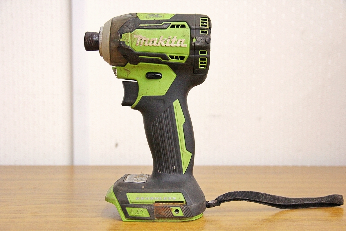 makita マキタ 充電式 インパクトドライバ TD170D 動作確認済み makita マキタ 充電式 インパクトドライバ TD170D 動作確認済み
