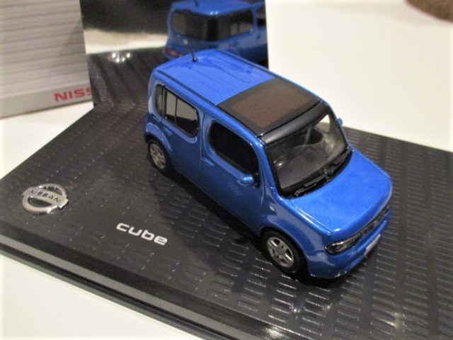1/43 日産特注 京商 日産 キューブ (Z12) パシフィックブルー