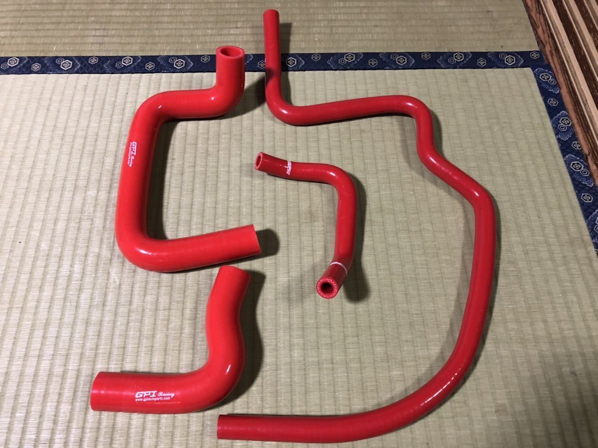 【送料無料，人気セール】 サニトラ ラジエターホース ヒーターホース シリコンホース 赤 レッド 廃盤 a12 a14 a15 a型 当時物 b110 b210 b310 旧車(ラジエーター)｜売買されたオークション情報、yahooの商品情報をアーカイブ 日産用