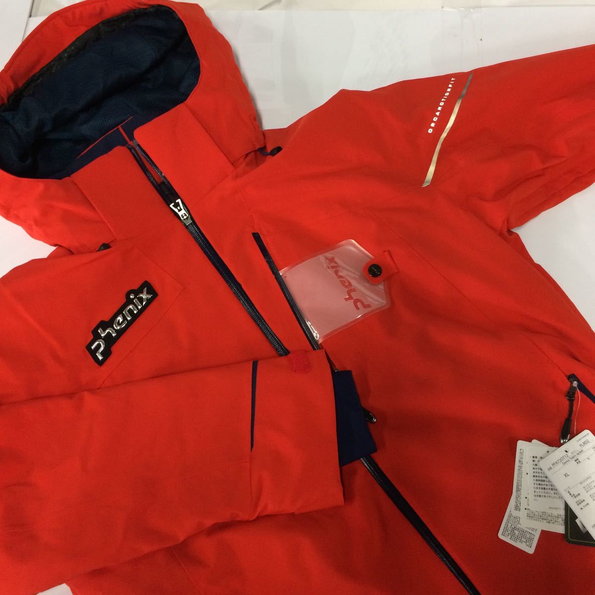 数量限定，お買い得 F6843-M82 IW phenix フェニックス スキー スノボ Demo Team jacket XLサイズ メンズ ジャケット 上着 展示品 ウェア(トップス、ジャケット)｜売買されたオークション情報、yahooの商品情報をアーカイブ 男性用
