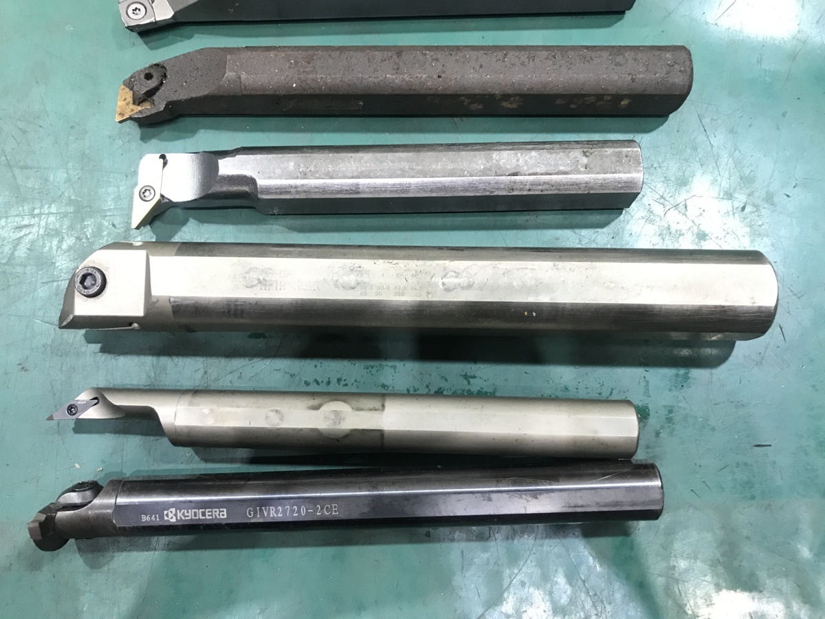- | ボーリングバイトホルダー（内径）在庫 中古 切削工具 工具 : ストレートシャンクツール 補助ツールホルダー ボーリングツール(SBHA25-32) SBHA25-20&frasl;25&frasl;32 ID 内径ボーリングバイトホルダー 安定 ターニングツール用センタードリル 小林機械